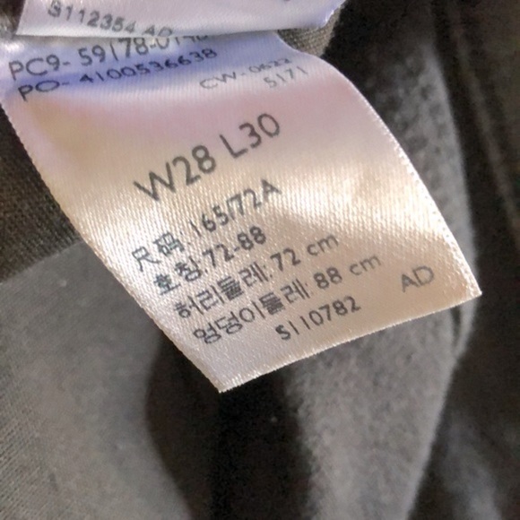 Levi’s black grey means jean slim cut size 28/30 - Picture 10 of 10